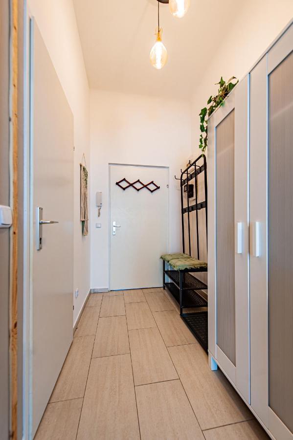 My City Apartment- Vienna Jungle Room Exterior photo