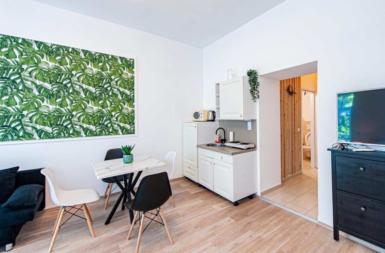 My City Apartment- Vienna Jungle Room Exterior photo